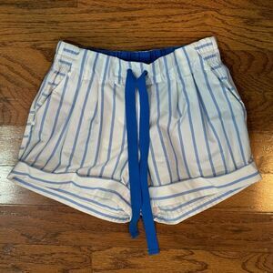 EUC Lululemon Spring Break Away Short Deauville Stripe Pipe Dream Blue White sz4